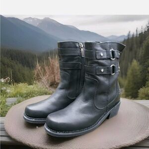 Harley Davidson PIPER 9" Double Harns D84256 Zip Boots - Size 9M - Retail $130